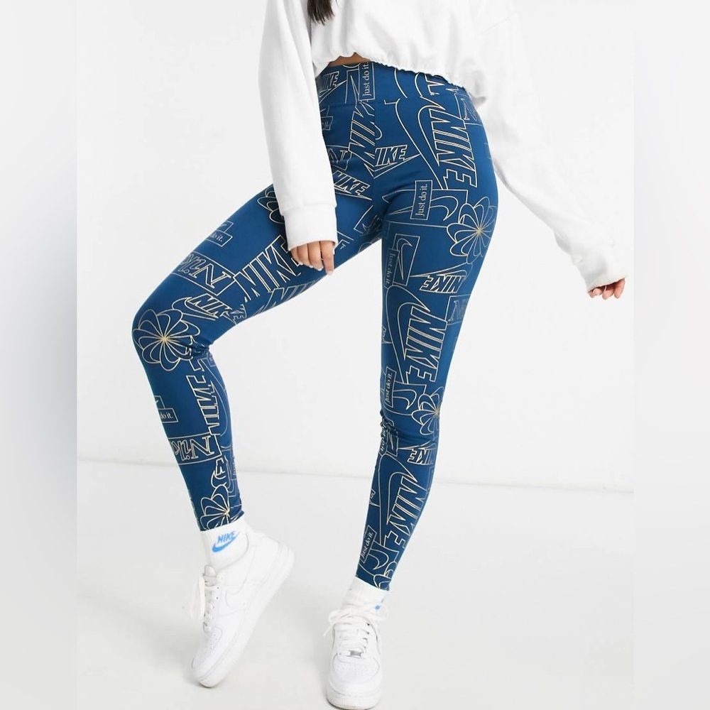 NIKE ICON CLASH ALL OVER LOGO PRINT HIGH WAIST LEGGINGS IN TEAL-GREEN SIZE M
